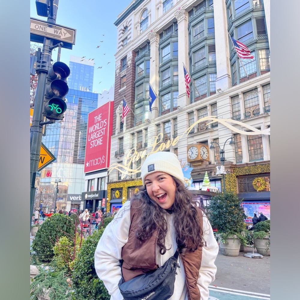 Meet your Posher, Val